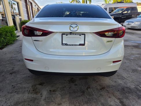Used 2018 MAZDA MAZDA3 Touring image 6