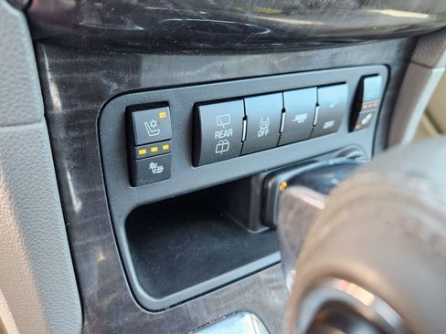 Used 2015 Buick Enclave Premium w/ Trailering Package image 24