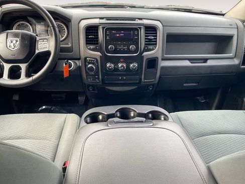 Used 2017 RAM 1500 Express image 10