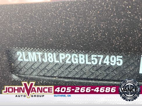 Used 2016 Lincoln MKX Reserve w/ Luxury Package image 11