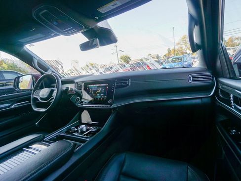 Used 2022 Jeep Wagoneer Series III w/ Convenience Group I image 28