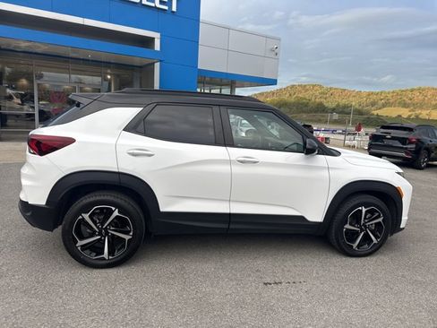 Used 2023 Chevrolet TrailBlazer RS image 3