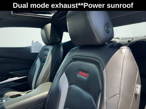 Used 2021 Chevrolet Camaro SS RWD image 34