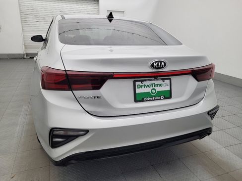 Used 2020 Kia Forte LXS FWD image 6