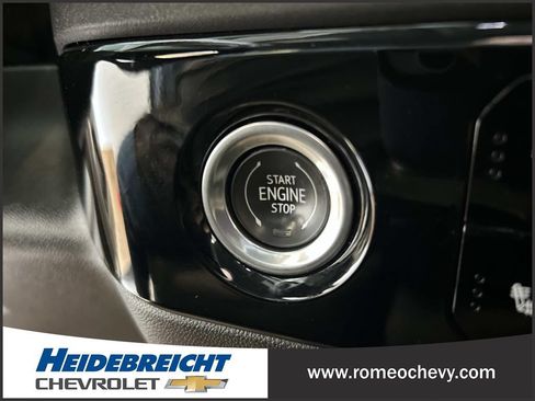 Used 2023 Chevrolet Silverado 1500 LT AWD/4WD image 29