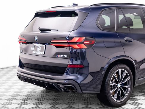 Used 2024 BMW X5 M60i AWD/4WD image 38