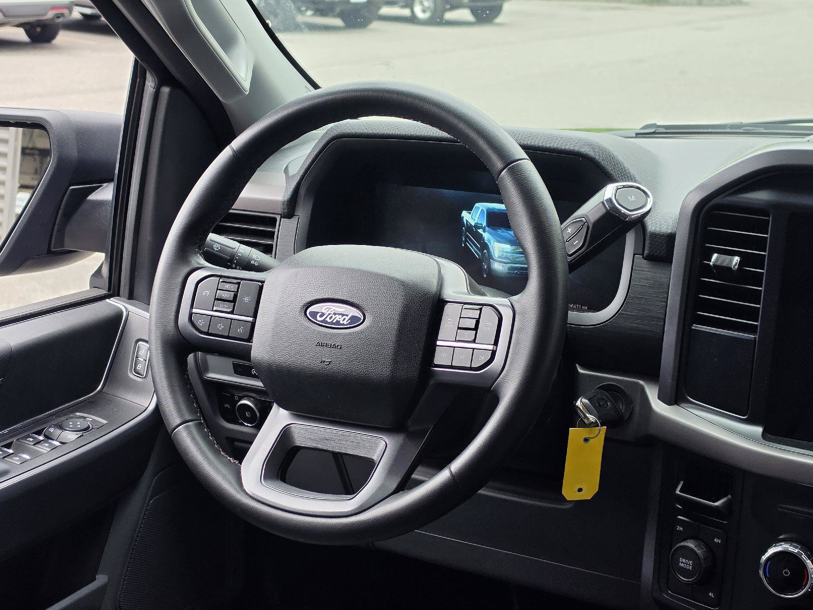 Used 2025 Ford F150 XLT w/ Equipment Group 301A Standard AWD/4WD image 19