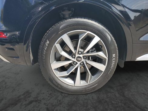 Used 2023 Audi Q5 2.0T Premium w/ Convenience Package AWD/4WD image 5