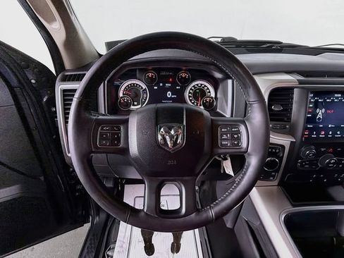 Used 2018 RAM 1500 Big Horn AWD/4WD image 11