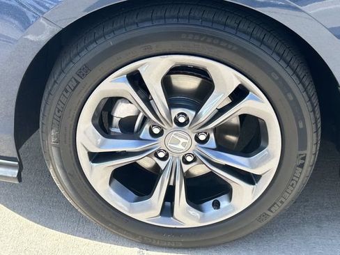 Used 2023 Honda Accord EX image 10