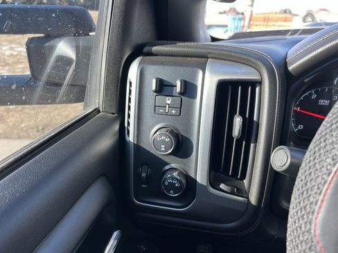 Used 2018 GMC Sierra 2500 SLE image 15