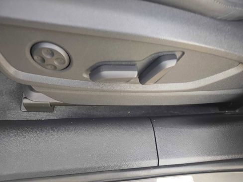 Certified 2025 Audi Q5 2.0T Premium Plus w/ Premium Plus Package image 23