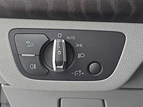 Used 2019 Audi Q5 2.0T Premium Plus w/ Premium Plus Package image 26