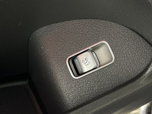 Used 2020 Mercedes-Benz GLE 350 4MATIC image 32