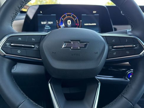 New 2026 Chevrolet Equinox ACTIV image 24