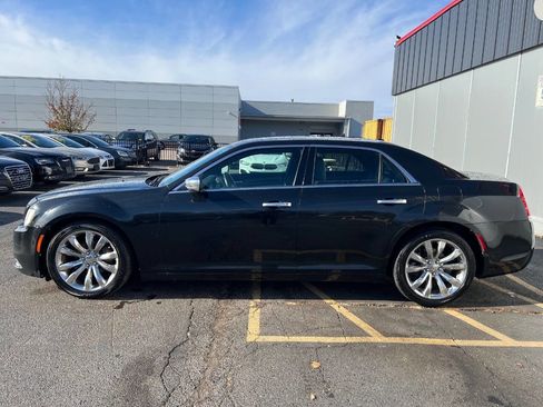 Used 2015 Chrysler 300 C Platinum image 3