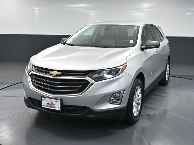 Used 2020 Chevrolet Equinox LS w/ LS Convenience Package AWD/4WD image 8