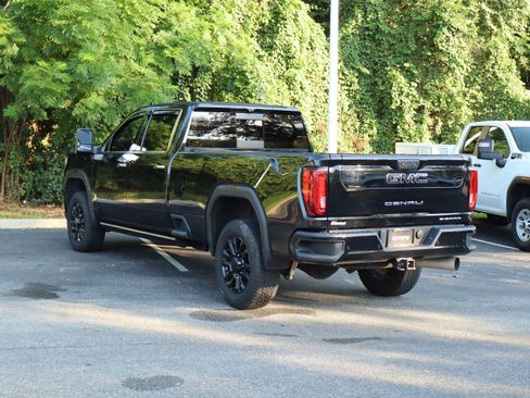Used 2023 GMC Sierra 3500 Denali w/ Denali Black Diamond Edition AWD/4WD image 7