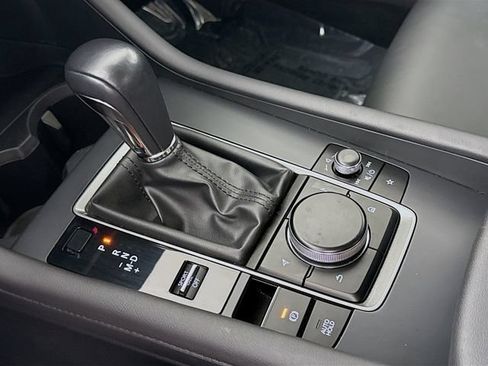 Used 2023 MAZDA MAZDA3 s FWD image 16