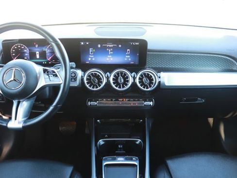 Used 2024 Mercedes-Benz GLB 250 image 14