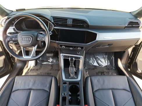 Used 2022 Audi Q3 2.0T Premium w/ Convenience Package image 9