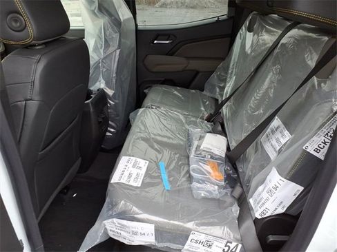 New 2026 Chevrolet Colorado ZR2 w/ Midnight Edition image 9