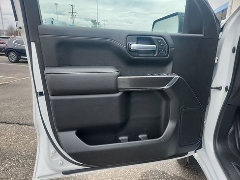Used 2021 GMC Sierra 1500 AT4 w/ Driver Alert Package I AWD/4WD image 10