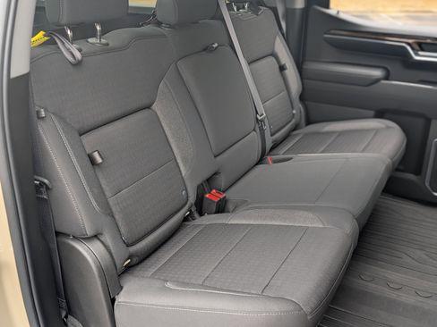 Used 2022 GMC Sierra 1500 Elevation image 19