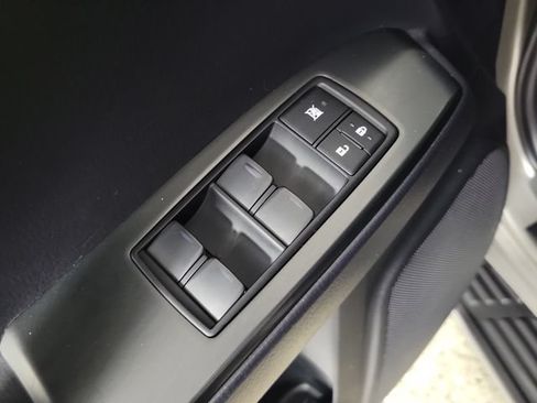 Used 2023 Lexus GX 460 Premium w/ Accessory Package AWD/4WD image 18