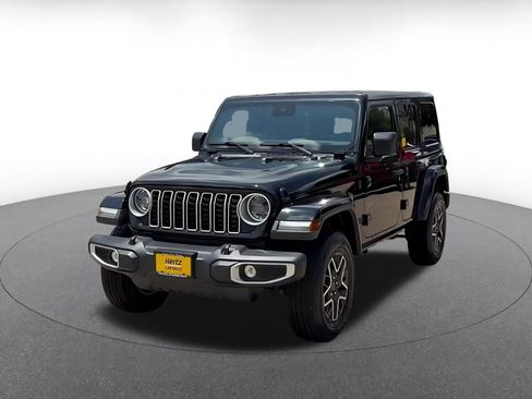 Used 2025 Jeep Wrangler Unlimited Sahara AWD/4WD image 7
