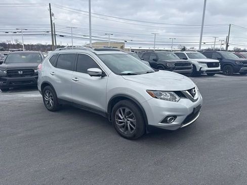 Used 2016 Nissan Rogue SL w/ SL Premium Package image 7