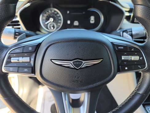 Used 2025 Genesis G70 2.5T RWD image 31