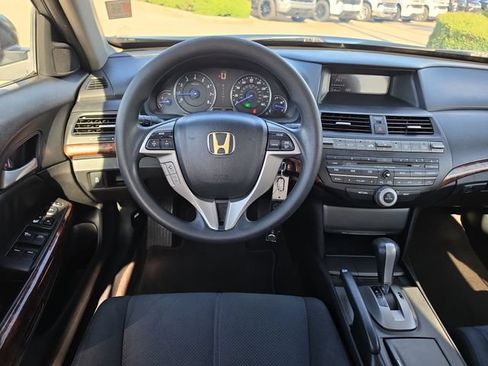 Used 2012 Honda Crosstour EX image 8