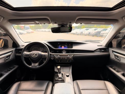 Used 2017 Lexus ES 350 w/ Accessory Package 2 FWD image 30