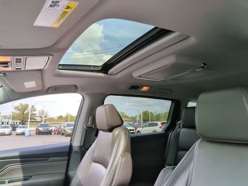 Used 2019 Honda Odyssey Touring image 31