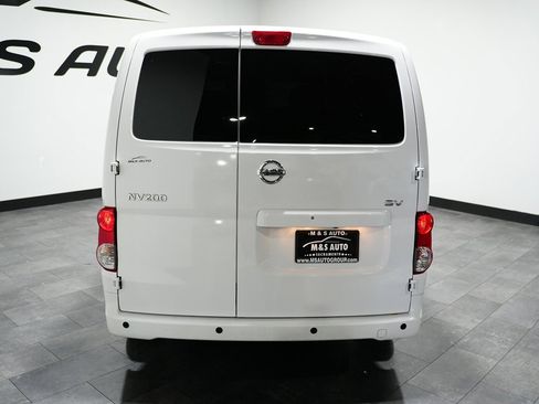 Used 2020 Nissan NV200 SV w/ Back Door Glass Package image 9