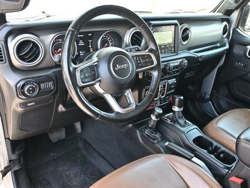 Used 2020 Jeep Gladiator Rubicon AWD/4WD image 13