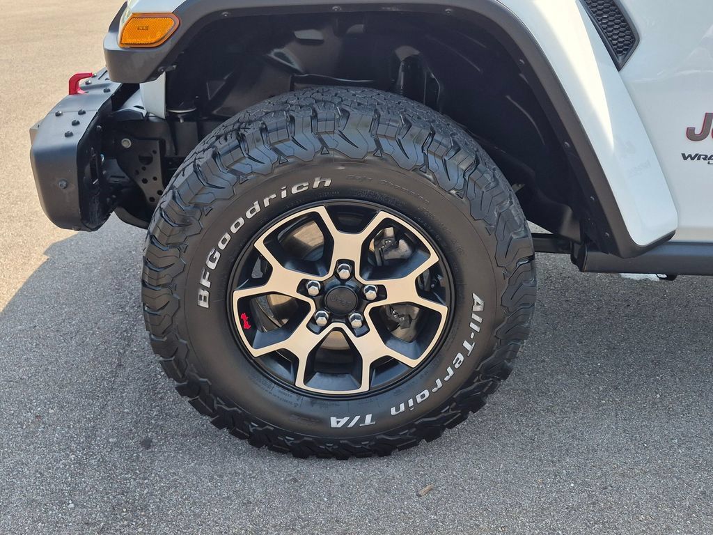 Used 2021 Jeep Wrangler Unlimited Rubicon w/ Dual Top Group AWD/4WD image 10