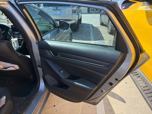 Used 2020 Honda Accord Sport image 20