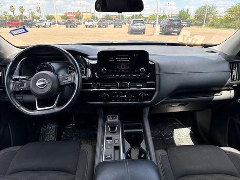 Certified 2023 Nissan Pathfinder SV FWD image 13