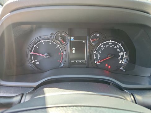 Used 2022 Toyota 4Runner SR5 Premium w/ Moonroof Package image 30