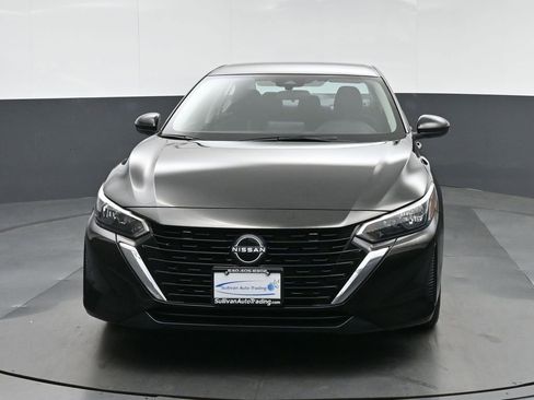 Used 2025 Nissan Sentra SV w/ All-Weather Package image 2