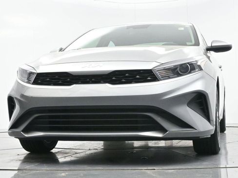 Used 2023 Kia Forte LXS FWD image 40