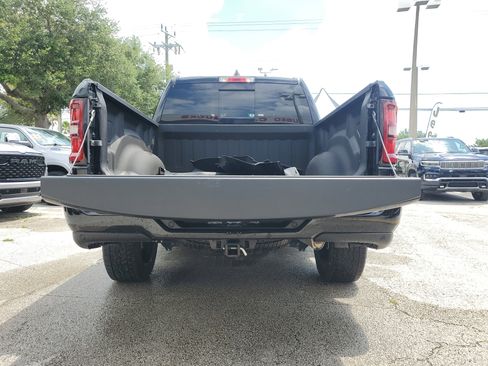 Used 2025 RAM 1500 Big Horn AWD/4WD image 8