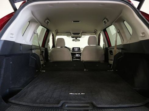 Used 2025 Nissan Rogue SV AWD/4WD image 27