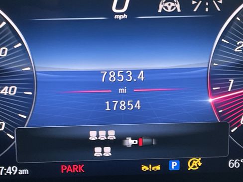 Certified 2025 Mercedes-Benz GLE 350 4MATIC image 25