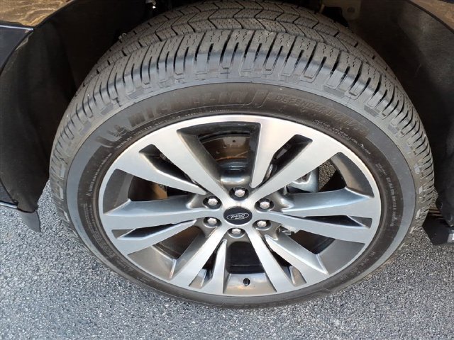 Used 2021 Ford Expedition Platinum AWD/4WD image 15