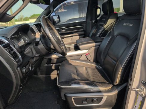 Used 2022 RAM 1500 Laramie w/ Sport Appearance Package image 11