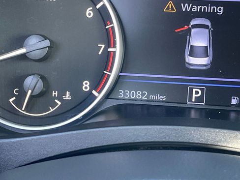 Used 2025 Nissan Altima 2.5 SV FWD image 41