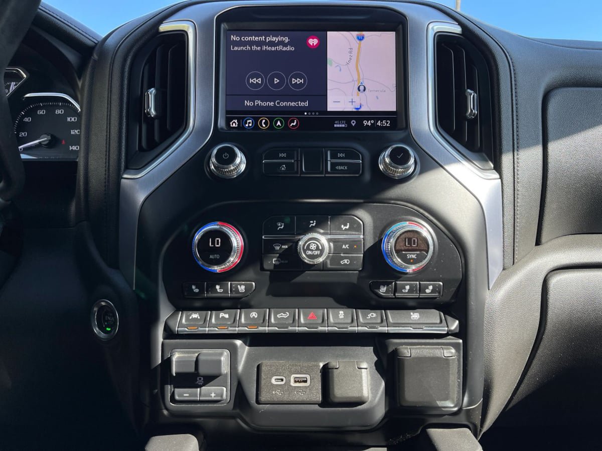 Used 2019 GMC Sierra 1500 SLT w/ SLT Premium Plus Package AWD/4WD image 17